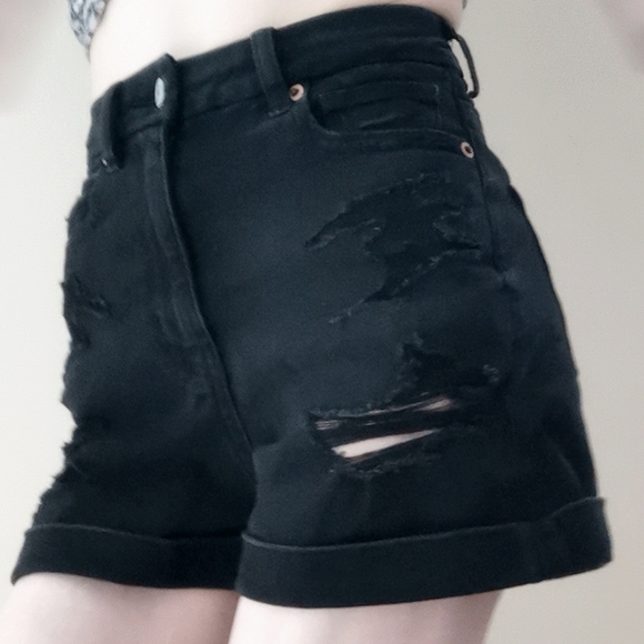 00 black ripped mom shorts, brand new - Picture 2 of 10